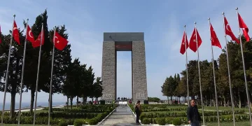 Şehitler Abidesi 18 Mart törenlerine hazır