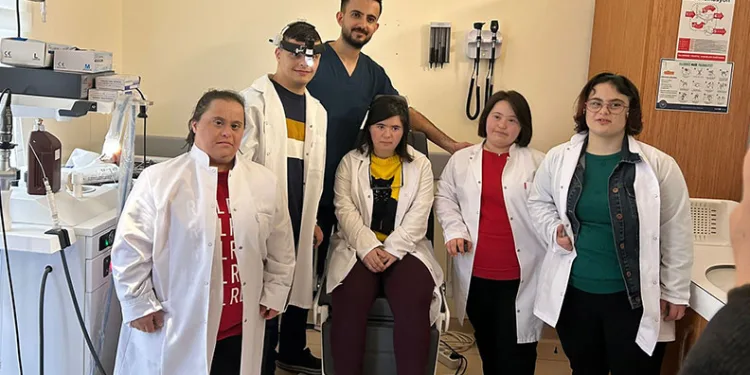 Bir günlüğüne doktor oldular