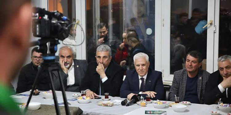 Bozbey: “Emekliler akıllarına seçimden seçime geliyor”