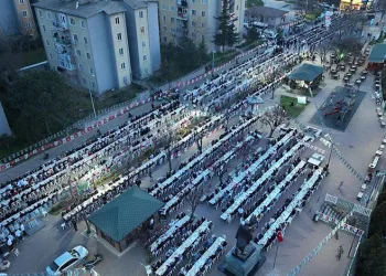 Kestel Belediyesi’nden 6 bin kişilik sokak iftarı