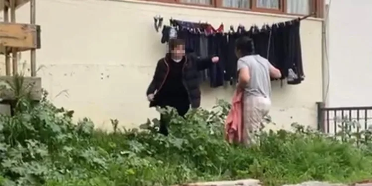 Parkta çocuğa şişle saldırı tehdidi