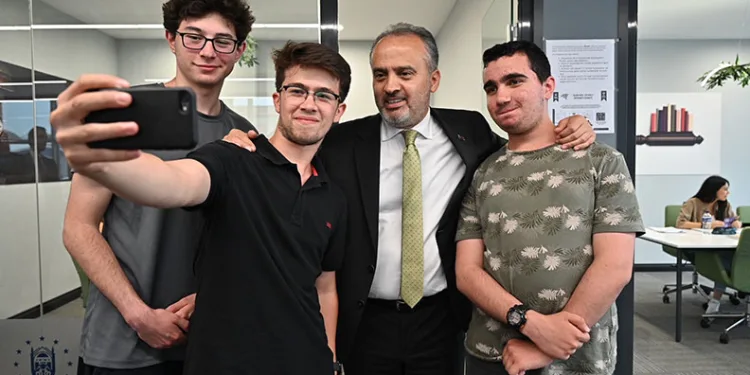 Aktaş: “Biz gençlerimize güveniyoruz”
