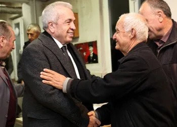 Şadi Özdemir: “Nilüferliler hizmetlerimizin takipçisi olsun”