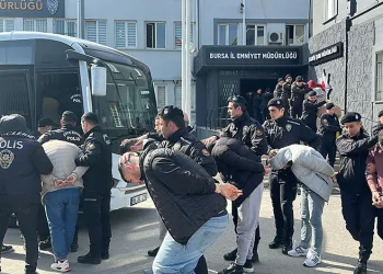 Bursa’da fuhuş çetesine operasyon: 19 tutuklama