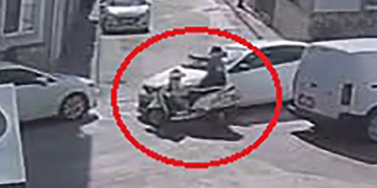 Bursa’da otomobil ile motosikleti çarpıştı