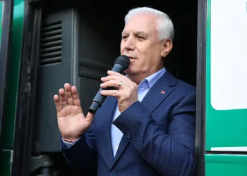 Mustafa Bozbey’den Yıldırım’da kentsel dönüşüm mesajı