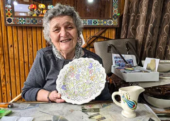 Çinilerini yurt dışına ihraç ediyor