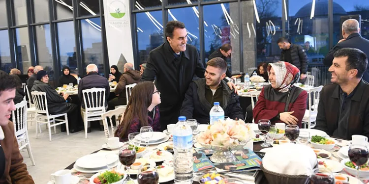 Şehit aileleri onuruna iftar
