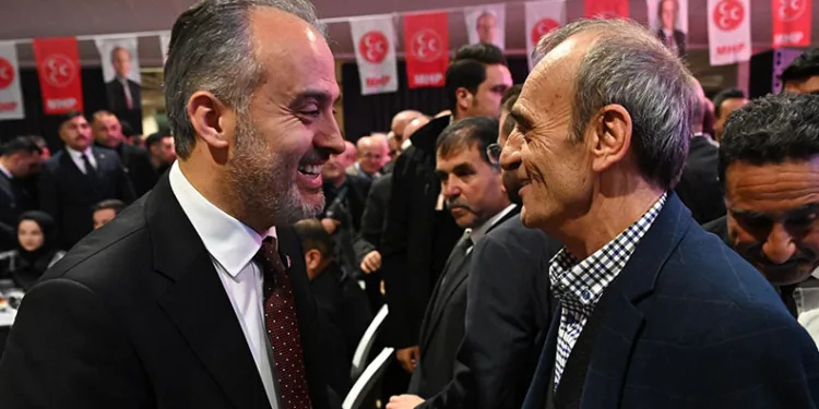 Bozbey’den İnegöl Yeniceköy’e kapalı pazar yeri sözü
