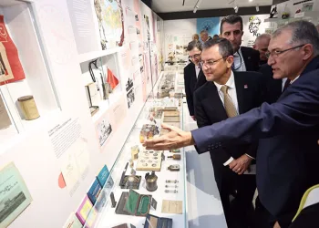 Özgür Özel, Sağlık Müzesi’nin açılışını yaptı
