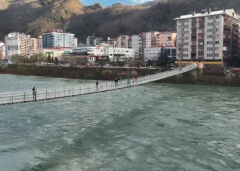 Karadeniz’in en uzun asma köprüleri