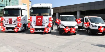 Mustafakemalpaşa’ya kazandırılan hibe araçlar teslim alındı