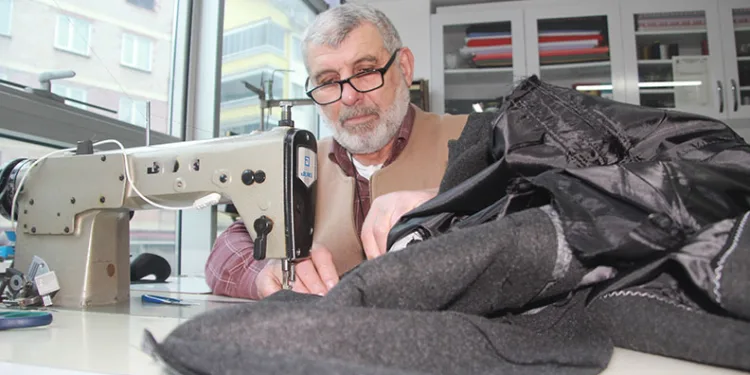 55 yıldır terzilik yapıyor