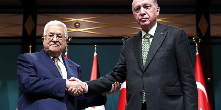 “Filistin halkına yönelik apaçık bir soykırım uygulamaktadır”