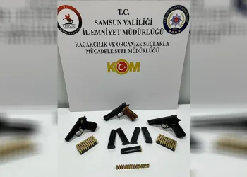 Yolcu otobüsünde 3 tabancayla yakalandı
