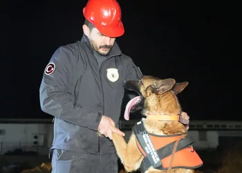 Gecenin ayazında zorlu tatbikat