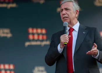 “Bu rekor oy bizleri asla şımartmayacak”