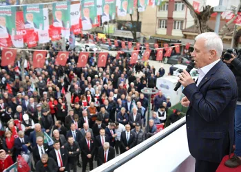 Bozbey’in Yenişehir Halk Buluşması mitinge dönüştü