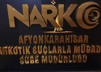 Sanayi sitesindeki dükkana uyuşturucu baskını