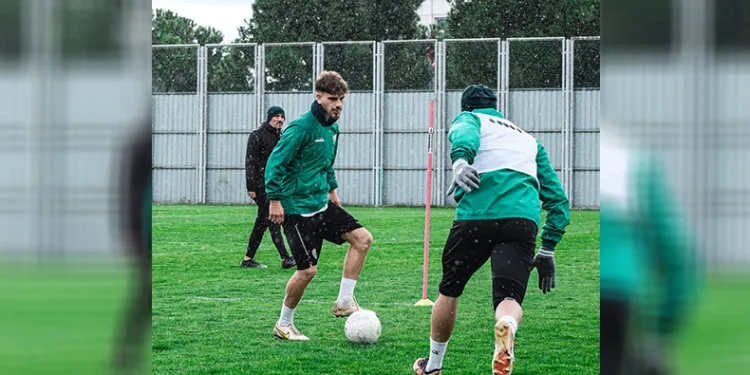 Bursaspor’da çalışmalar sürüyor