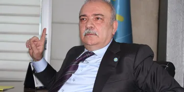 İYİ Parti Adayı Gür’e destek için Uşak’a geldi