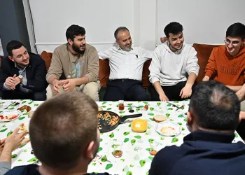 Sahurda menemen Başkan Aktaş’tan