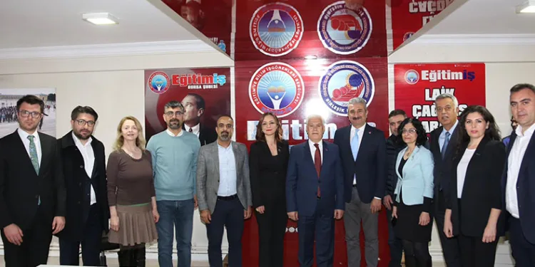 Bozbey’den özel sektör öğretmenlerine müjde