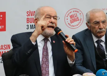Karamollaoğlu: “Ben aptal değilim”