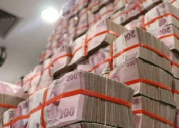 Bütçe 153,8milyar TL açık verdi