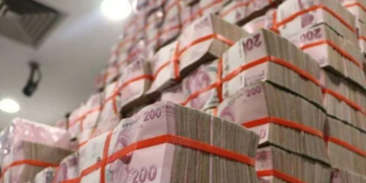 Bütçe 153,8milyar TL açık verdi