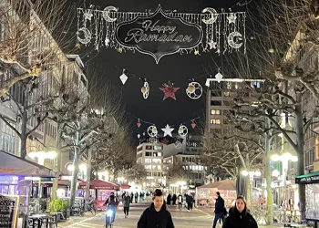 Frankfurt Ramazan ayı için süslendi
