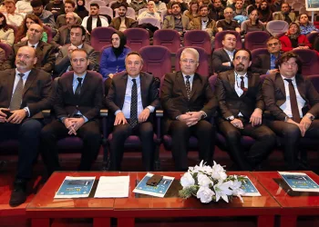 Tıp Bayramı’nda salon boş kaldı