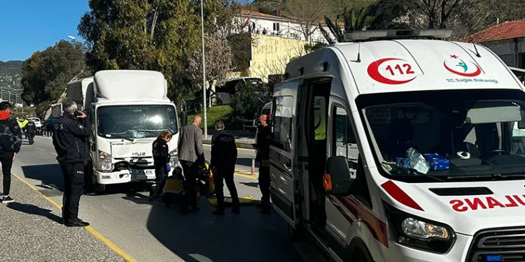 Kamyonetin çarptığı yaşlı kadın hayatını kaybetti