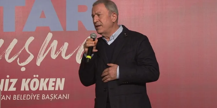 Hulisi Akar iftar prgoramına katıldı