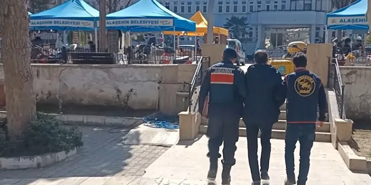 Manisa’da 3 yıldır aranan firari yakalandı