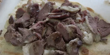 Büryan kebabı iftar sofralarını süslüyor