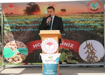 Osmaniye’de çiftçilere soya tohumu desteği