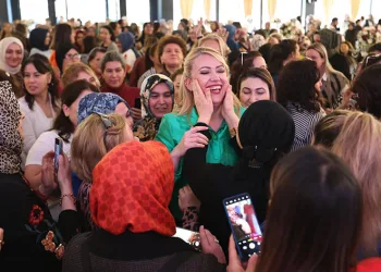 Kadınlardan Başkan Şeniz Doğan’a büyük ilgi