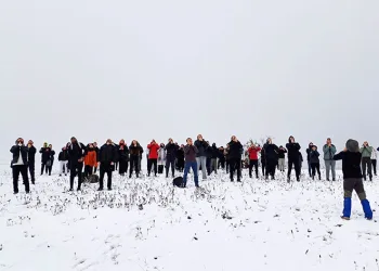 Öğrenciler, yaylaları kar yürüyüşü ile keşfetti