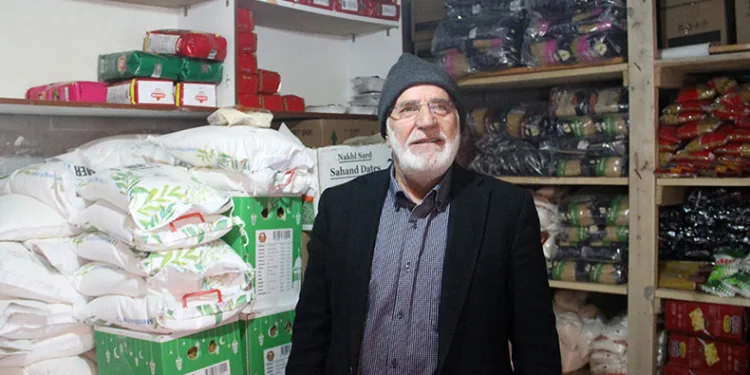 Bu bakkalda para geçmiyor