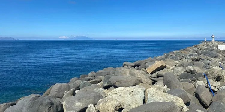 Çanakkale’de göçmen botu battı