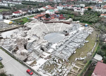1800 yıllık İznik Roma Tiyatrosu turizme kazandırıldı