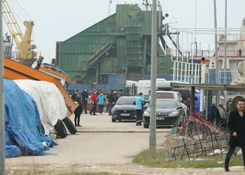 Batan geminin mürettebatını arama bölgesinde ceset bulundu