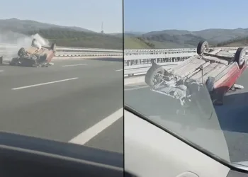 Takla atan otomobilde can pazarı