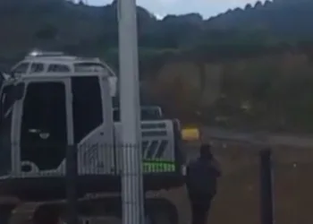 Askeri helikopterden zorunlu iniş