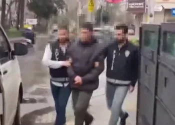 Taksiciyi bıçaklayan 3 çocuk yakalandı