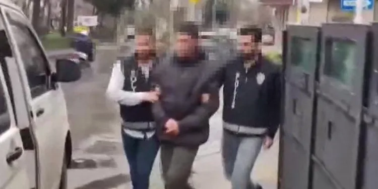 Taksiciyi bıçaklayan 3 çocuk yakalandı