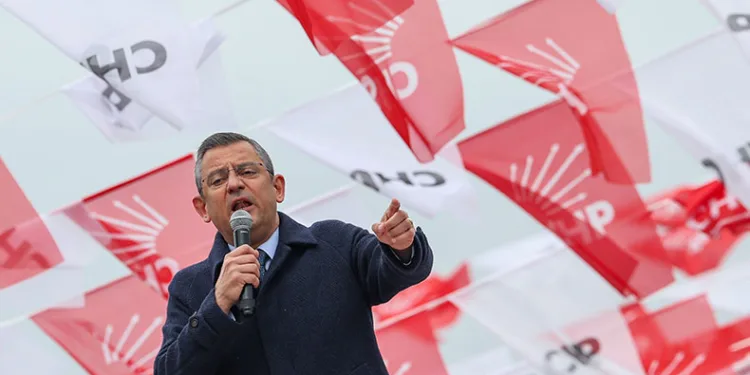 “Akademiden değil beşikten komiser”