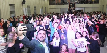 Kestel’de kadınlar, matinede doyasıya eğlendi