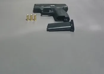 Ruhsatsız tabanca ve fişek ele geçirildi